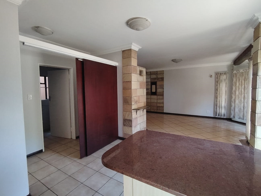 7 Bedroom Property for Sale in Fichardt Park Free State